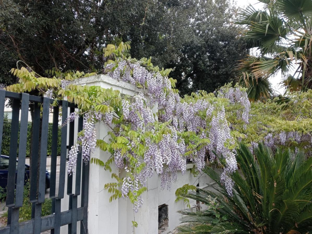 A Casa Di Gio Bed & Breakfast Lecce Luaran gambar